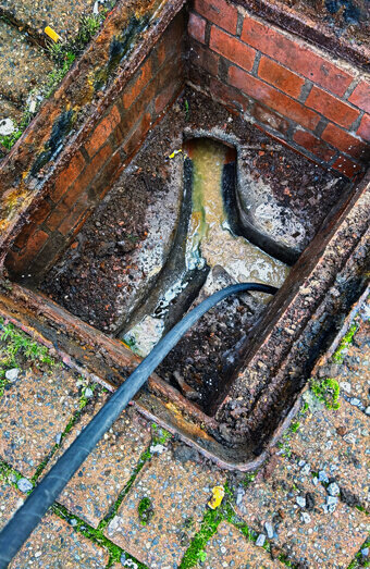 https://blockeddrainssuccess.com.au/uploads/2025/07/blocked-drains-40062.jpg
