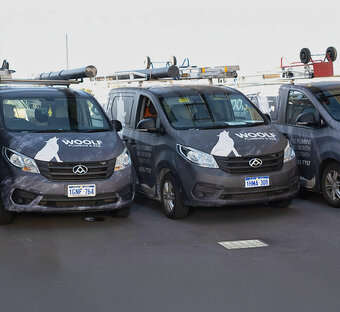 https://blockeddrainssuccess.com.au/uploads/2025/07/group-of-vans.jpg