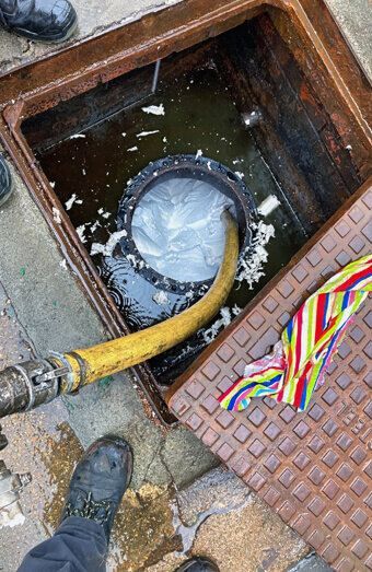 https://blockeddrainssuccess.com.au/uploads/2025/07/hero-blocked-sewers-19711.jpg