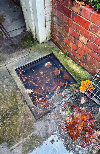 https://blockeddrainssuccess.com.au/uploads/2025/07/hero-blocked-sewers-27767.jpg
